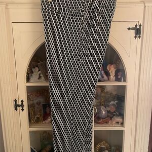 Chic Black and White Patterned Pants NWT 2X